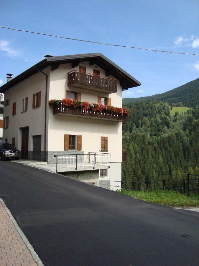 Appartamento Casa Lanfranchi Isolaccia Esterno foto